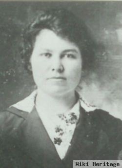 Nora Olivia Milner Hale