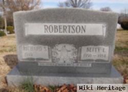 Betty L Robertson