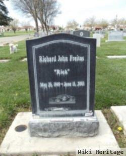 Richard John "rick" Freitas