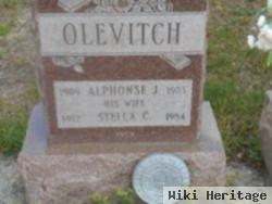 Stella C Olevitch