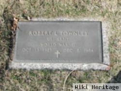 Robert L Townley
