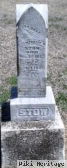 Merritt M Stowe