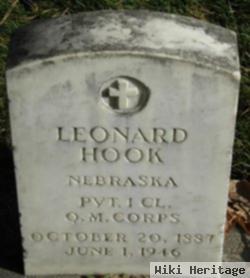 Leonard Hook