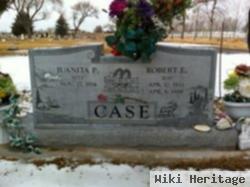 Robert E "bob" Case