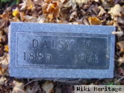 Daisy D Willits