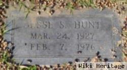 Jesse S Hunt