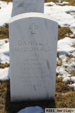 Daniel J Mcdonald