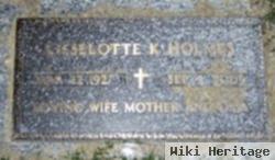 Lieselotte "lottie" Holmes