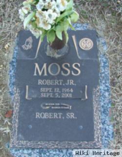 Robert Moss, Jr