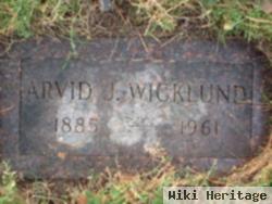 Arvid J Wicklund