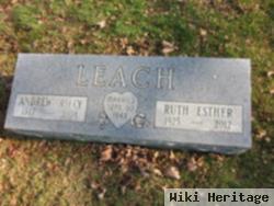 Ruth Esther Hosteter Leach