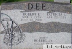 Robert E Dee