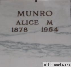 Alice M Munro