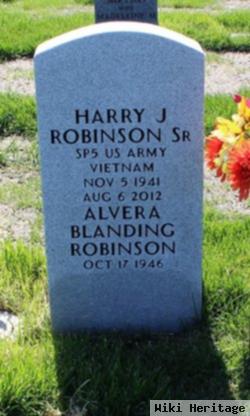 Harry J Robinson