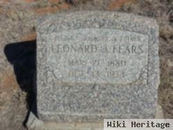 Leonard J Fears