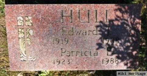 Edward J Hull