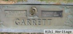 Robert L Garrett