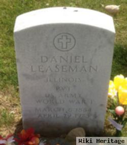 Daniel Leasman