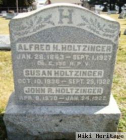 Susan Holtzinger