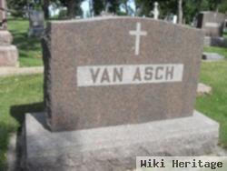 Anton Van Asch