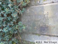 Willis W Hilde