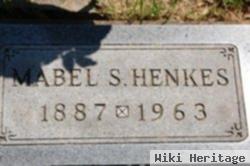 Mabel E Siegele Henkes