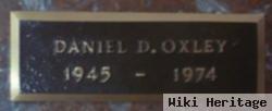 Daniel D Oxley