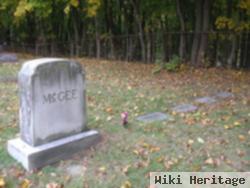 Margaret "maggie" Barr Mcgee