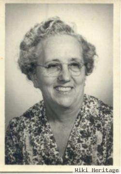 Edna M Rueger