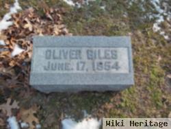 Oliver Giles