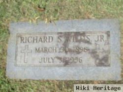 Richard S Wilds, Jr