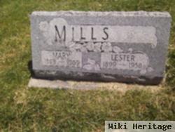 Lester Mills