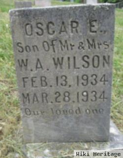 Oscar E Wilson