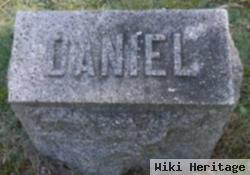 Daniel R Hovey