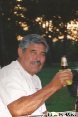 Reynaldo "nano" Borrego