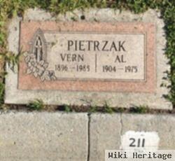 Vern Pietrzak