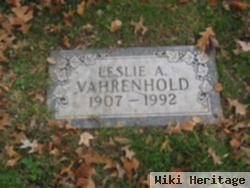 Leslie A Vahrenhold