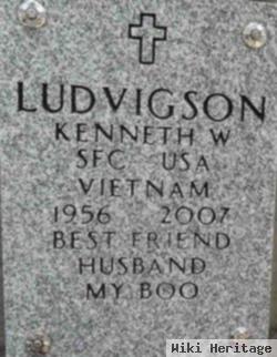 Kenneth W Ludvigson