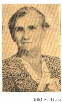 Susan "susie" Dooley Reynolds