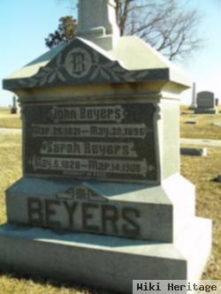 Sarah Shepherd Beyers