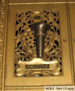 Fred F Schultz