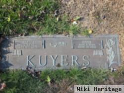 Paul J Kuyers