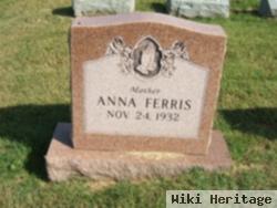 Anna Ferris