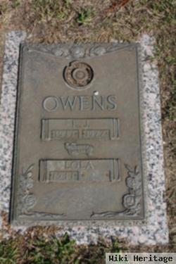R J Owens