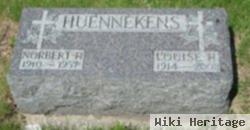 Norbert H Huennekens