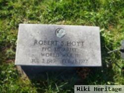 Robert S Hoyt