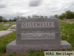 Margaret E "maggie" Milne Gusewelle