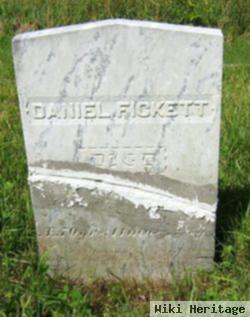 Daniel Fickett