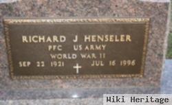 Richard J Henseler