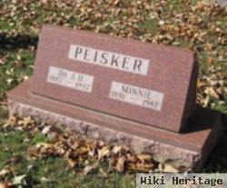 Minnie Rose Peisker